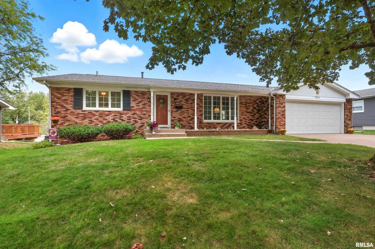 2584 9th St., East Moline, IL 61244