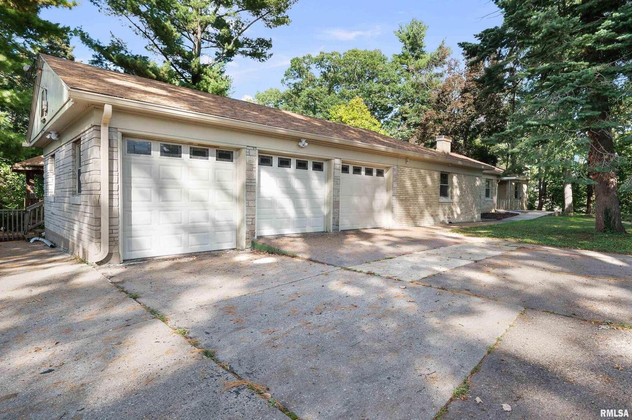 660 18th Ave., East Moline, IL 61244