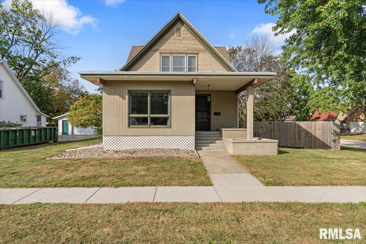 317 E South St., Geneseo, IL 61254