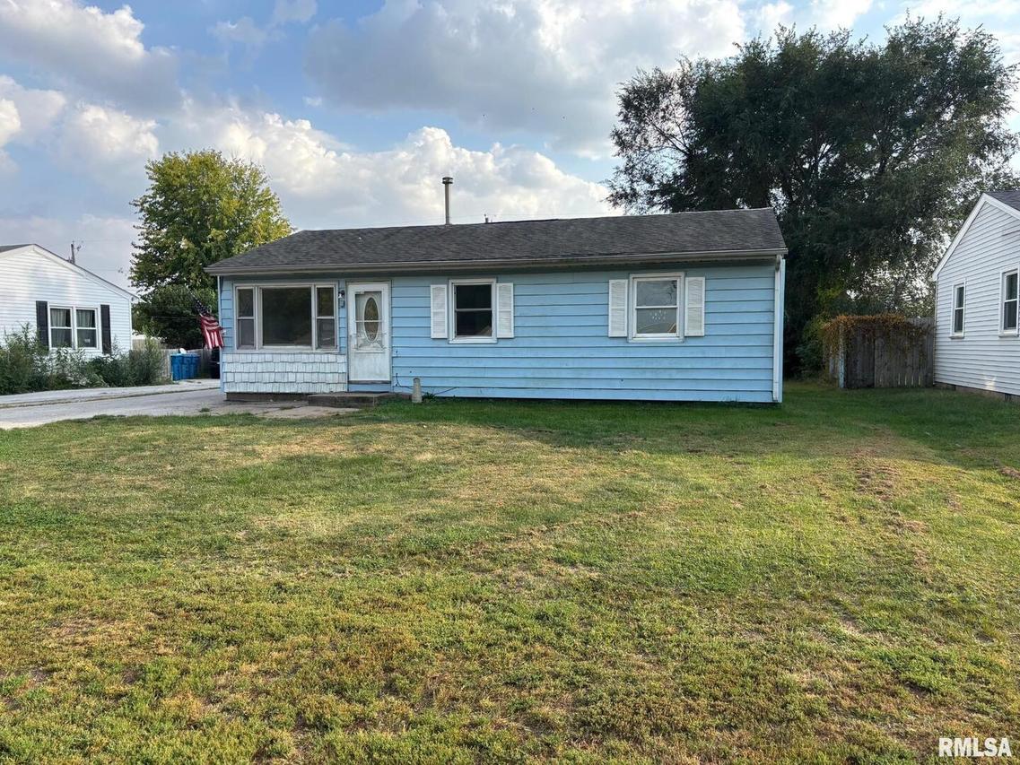 16806 10th Ave., East Moline, IL 61244