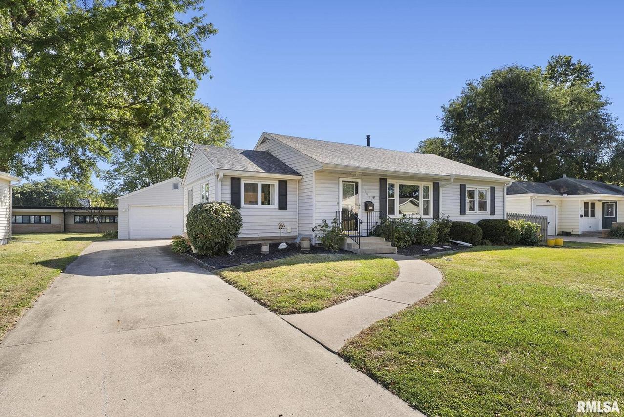 3911 35th St., Rock Island, IL 61201