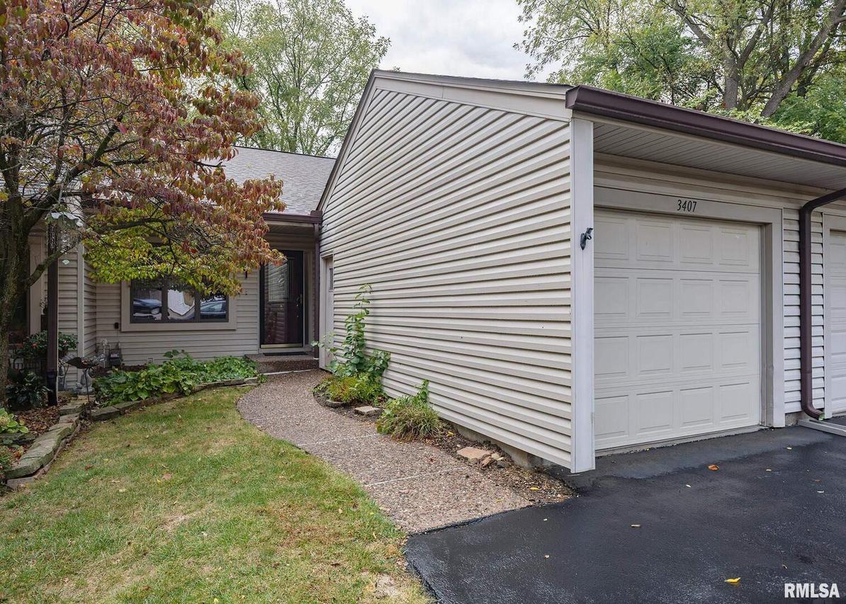 3407 41st St., Moline, IL 61265