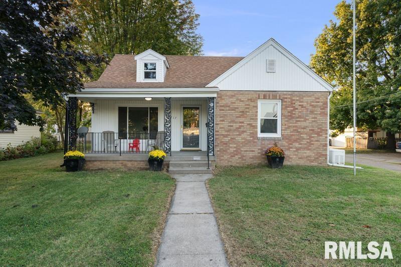 2717 7th St., Moline, IL 61265