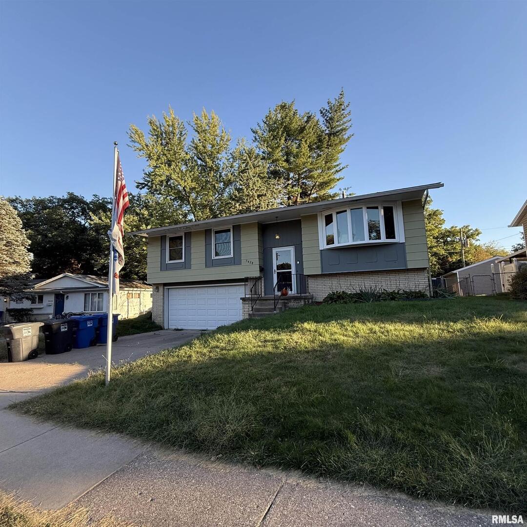 5428 11th Ave. #A, Moline, IL 61265