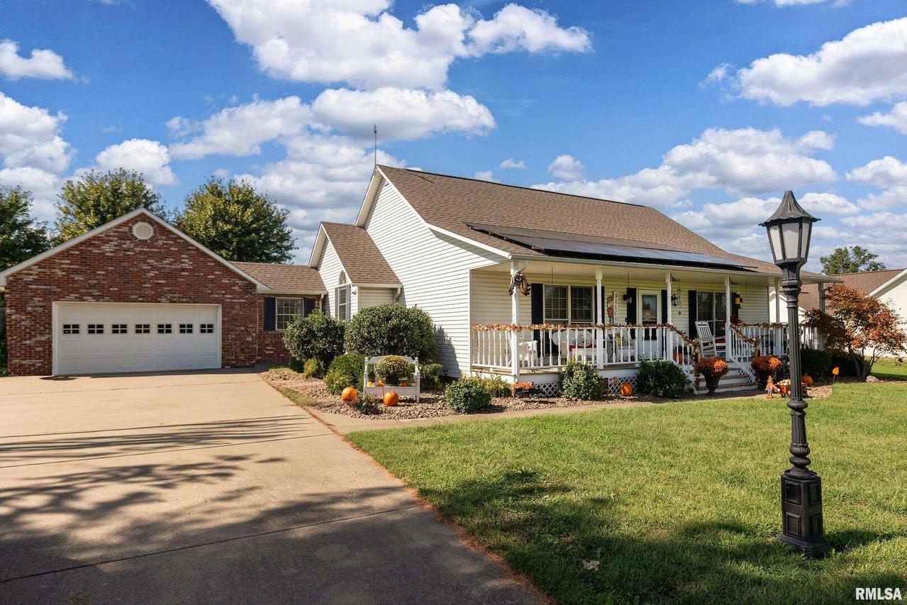 3205 Eagle Dr., Herrin, IL 62948