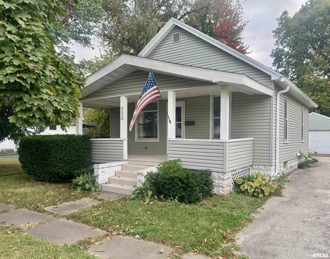 620 N D St St., Monmouth, IL 61462