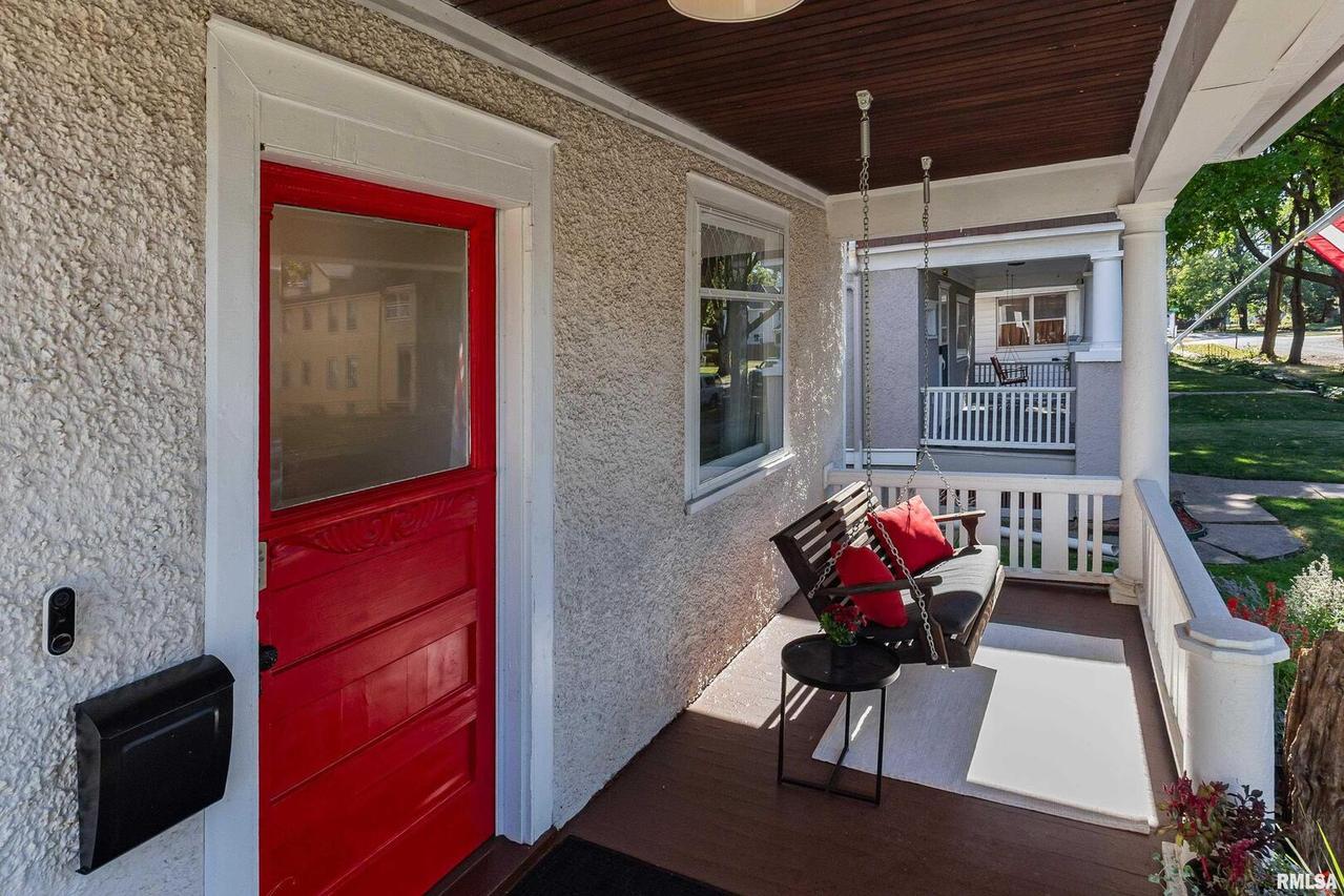 1607 28th St., Rock Island, IL 61201