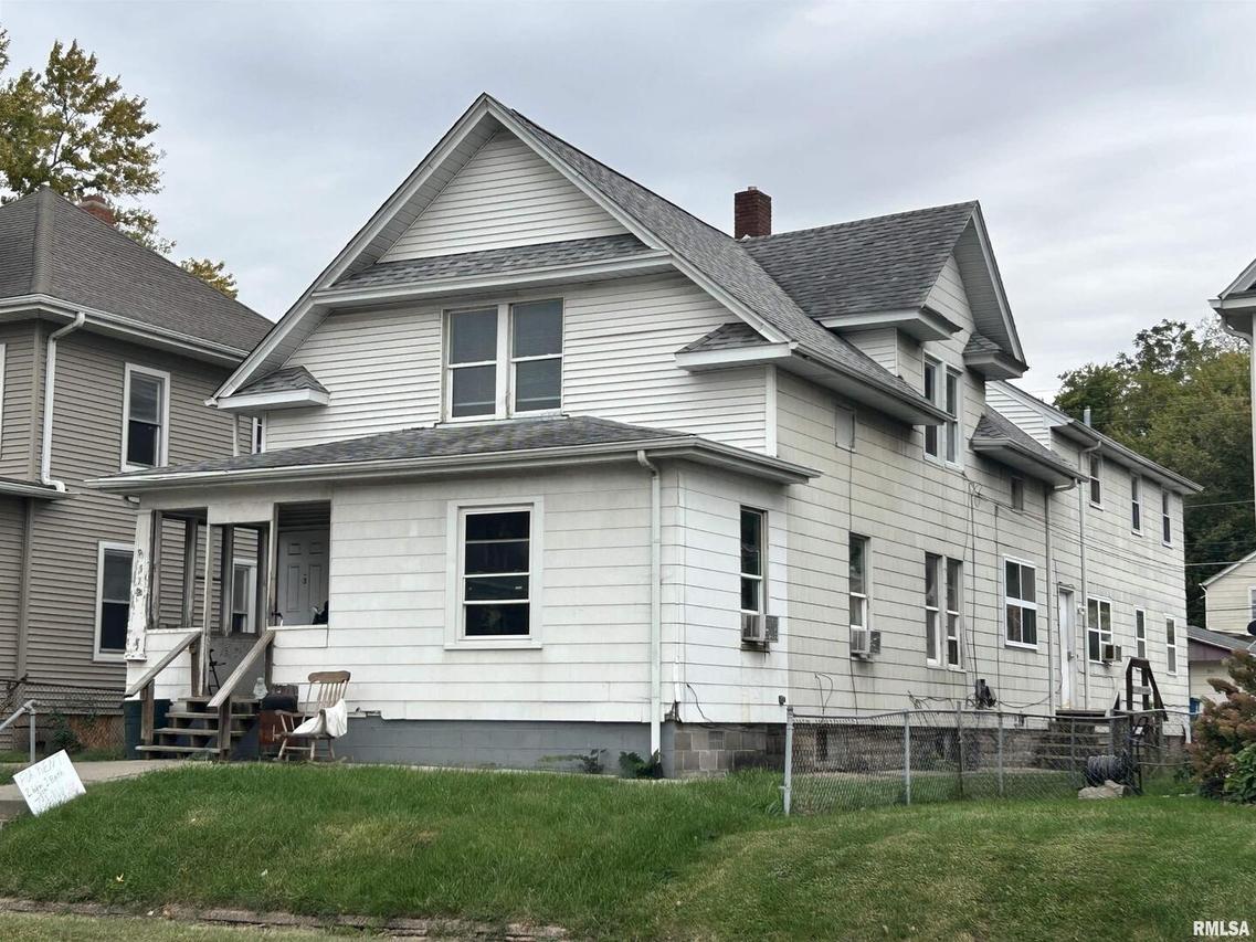 512 17th Ave. #4, Eastmoline, IL 61244