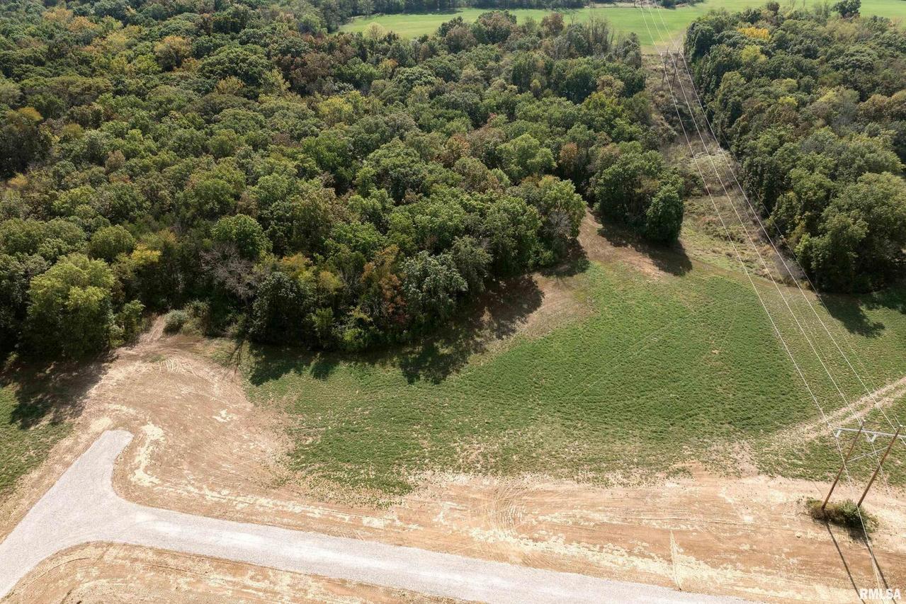 5910 Orchards Edge Ln., Quincy, IL 62305