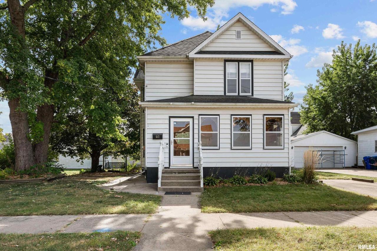 517 W 1st St., Kewanee, IL 61443