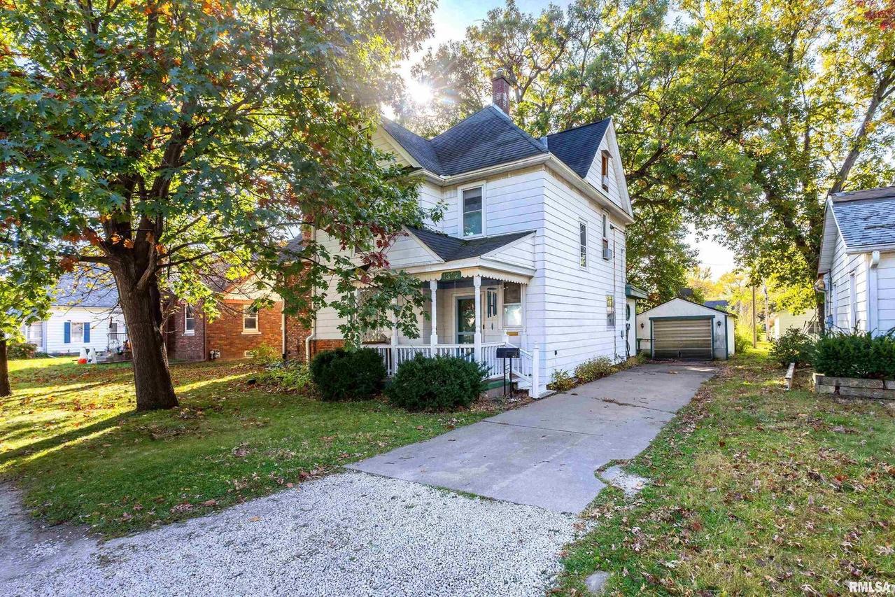 1322 27th Ave., Moline, IL 61265