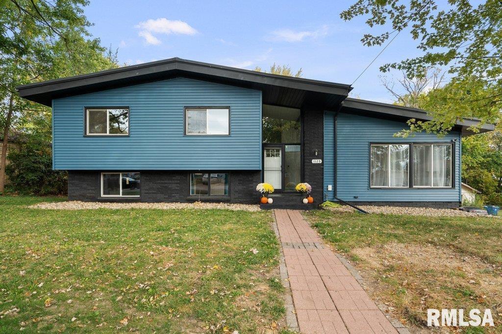 1125 22nd Ave., Silvis, IL 61282