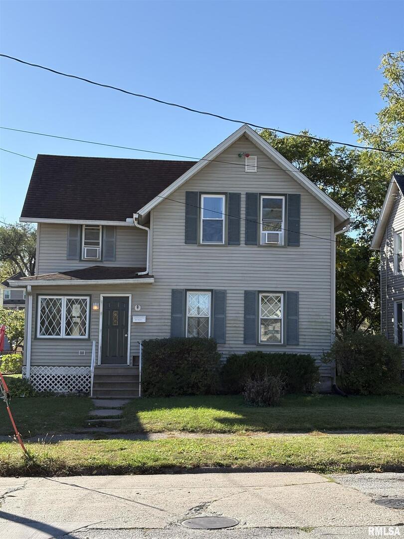 1712 13th Ave., Moline, IL 61265