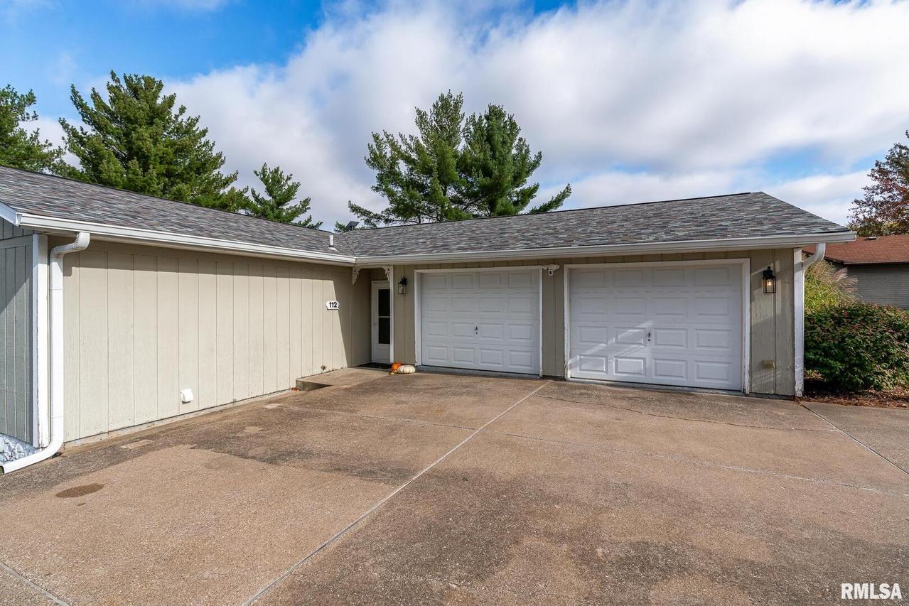 112 Glenview Ct., Sherrard, IL 61281