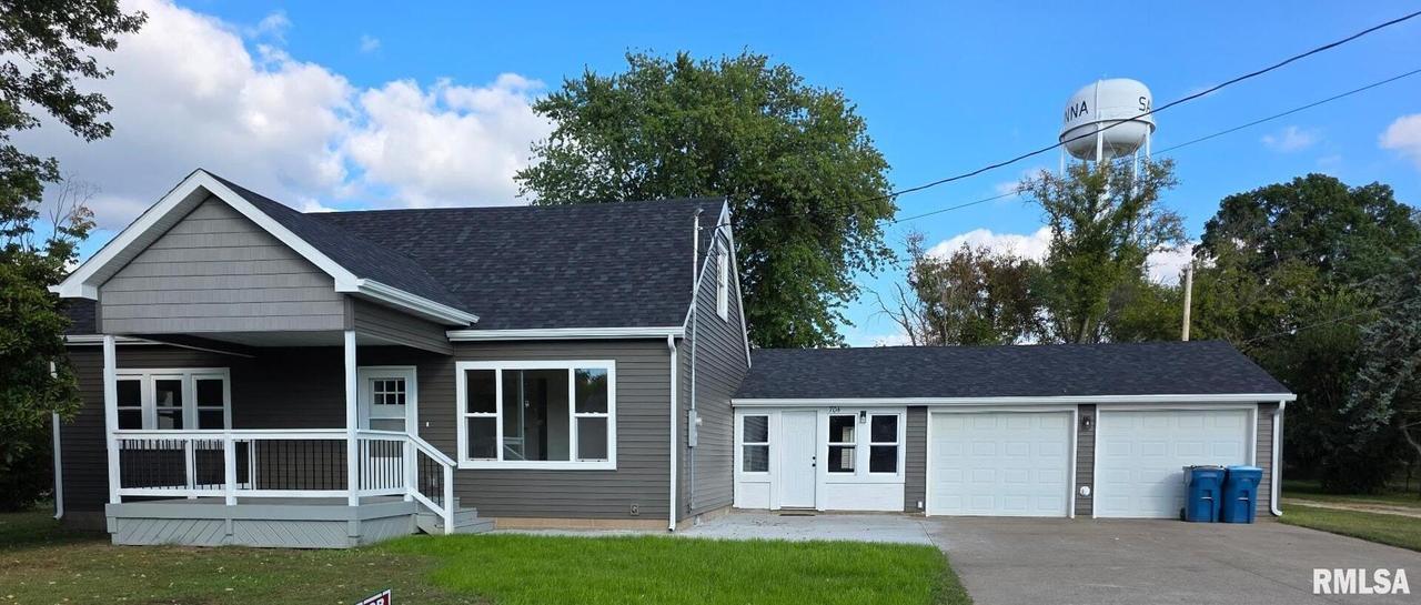704 Spruce St., Savanna, IL 61074