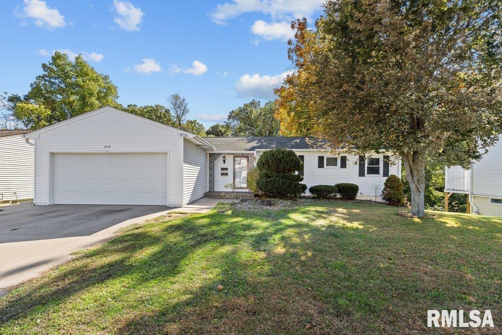 4718 20th Ave., Moline, IL 61265