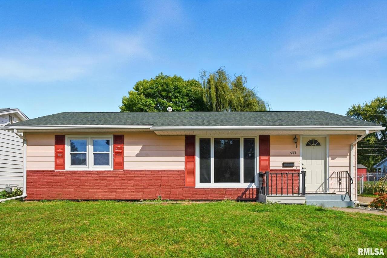 533 34th Ave., East Moline, IL 61244