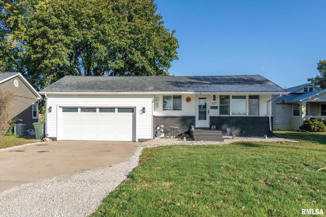 627 E Main St., Geneseo, IL 61254