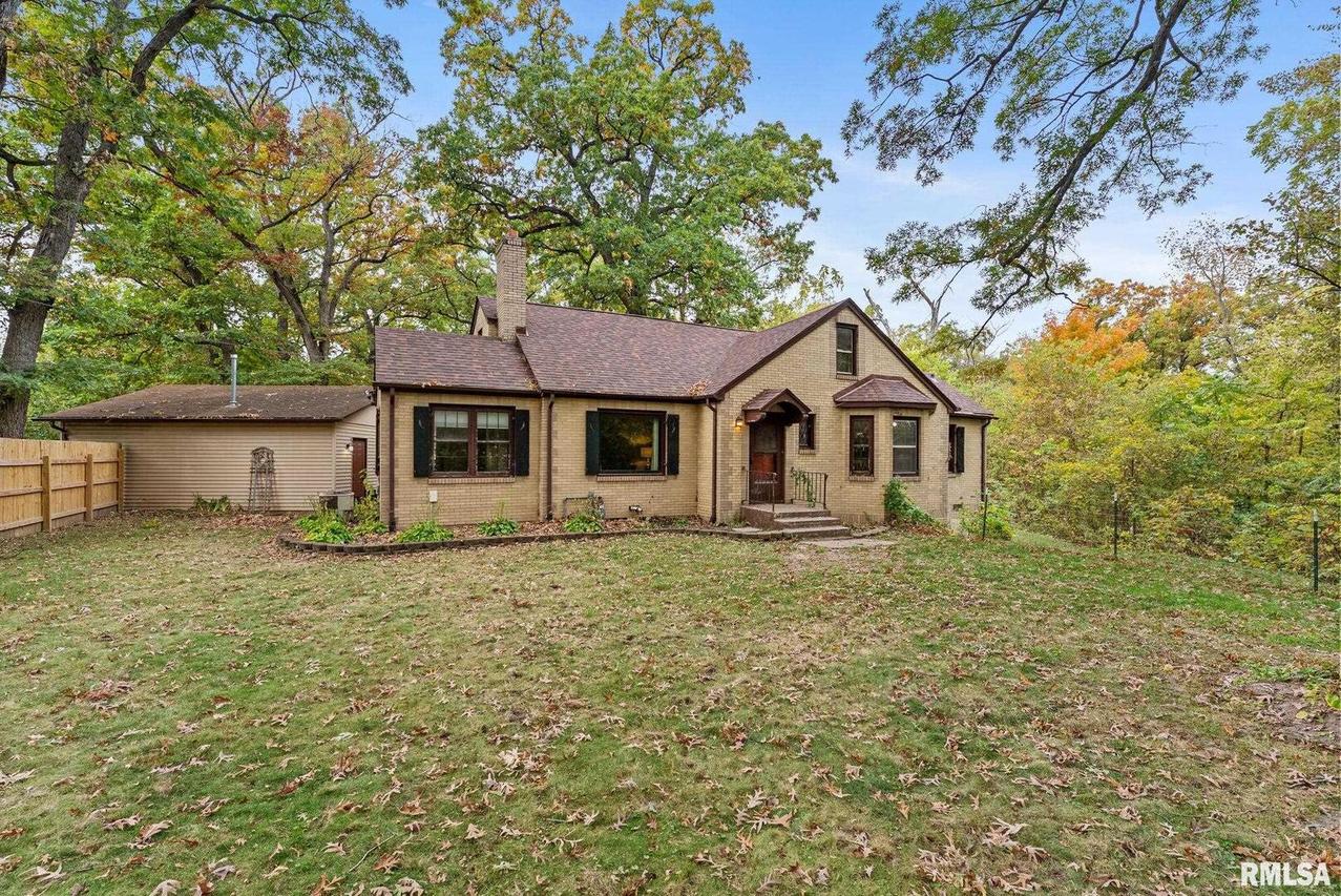 1112 44th St., Rock Island, IL 61201