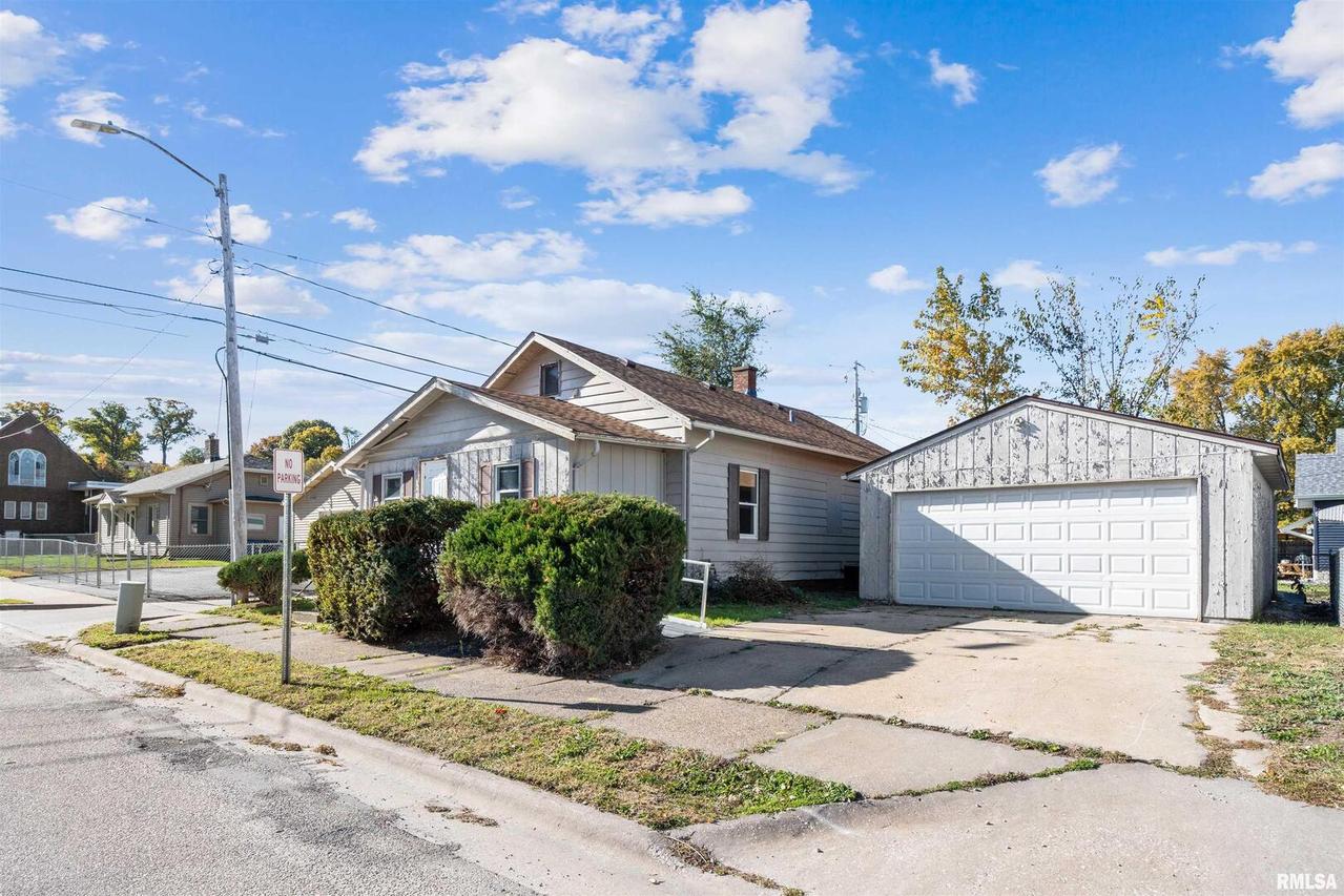 1509 Kennedy Dr., East Moline, IL 61244