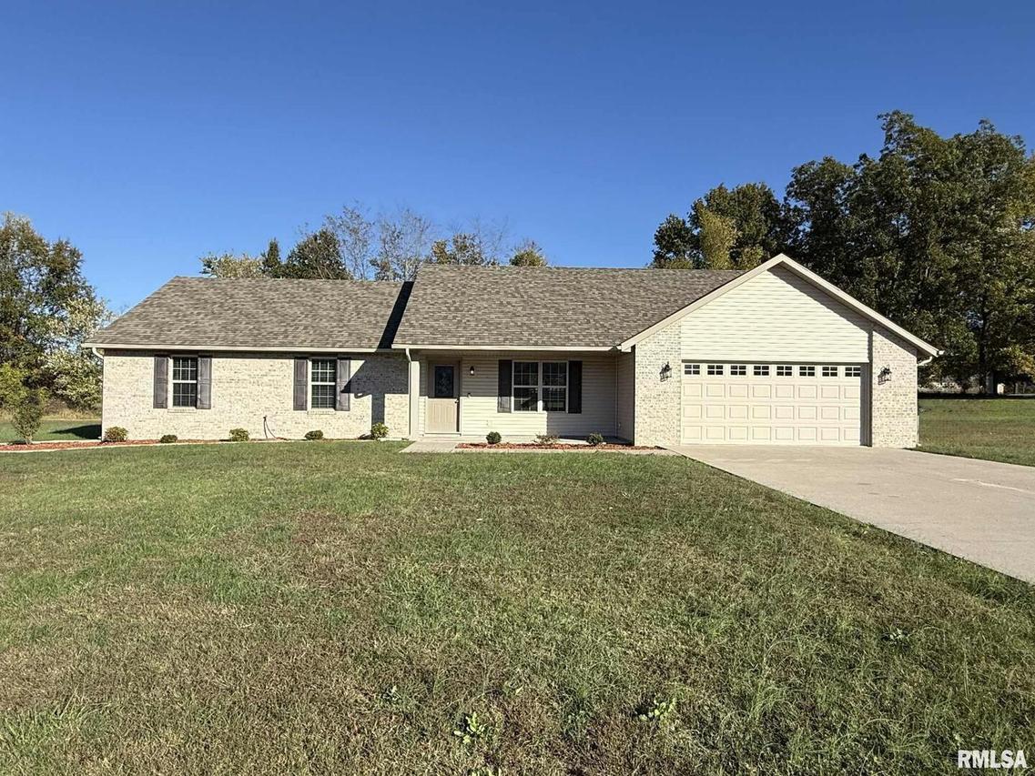 12301 Blue Sky Dr., Marion, IL 62959