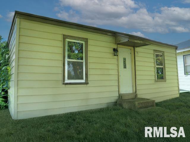 618 Poplar St., Savanna, IL 61074