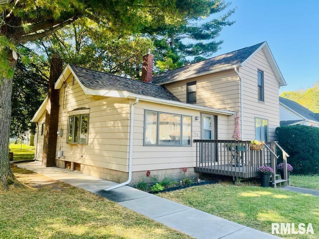 129 2nd St., Carbon Cliff, IL 61239