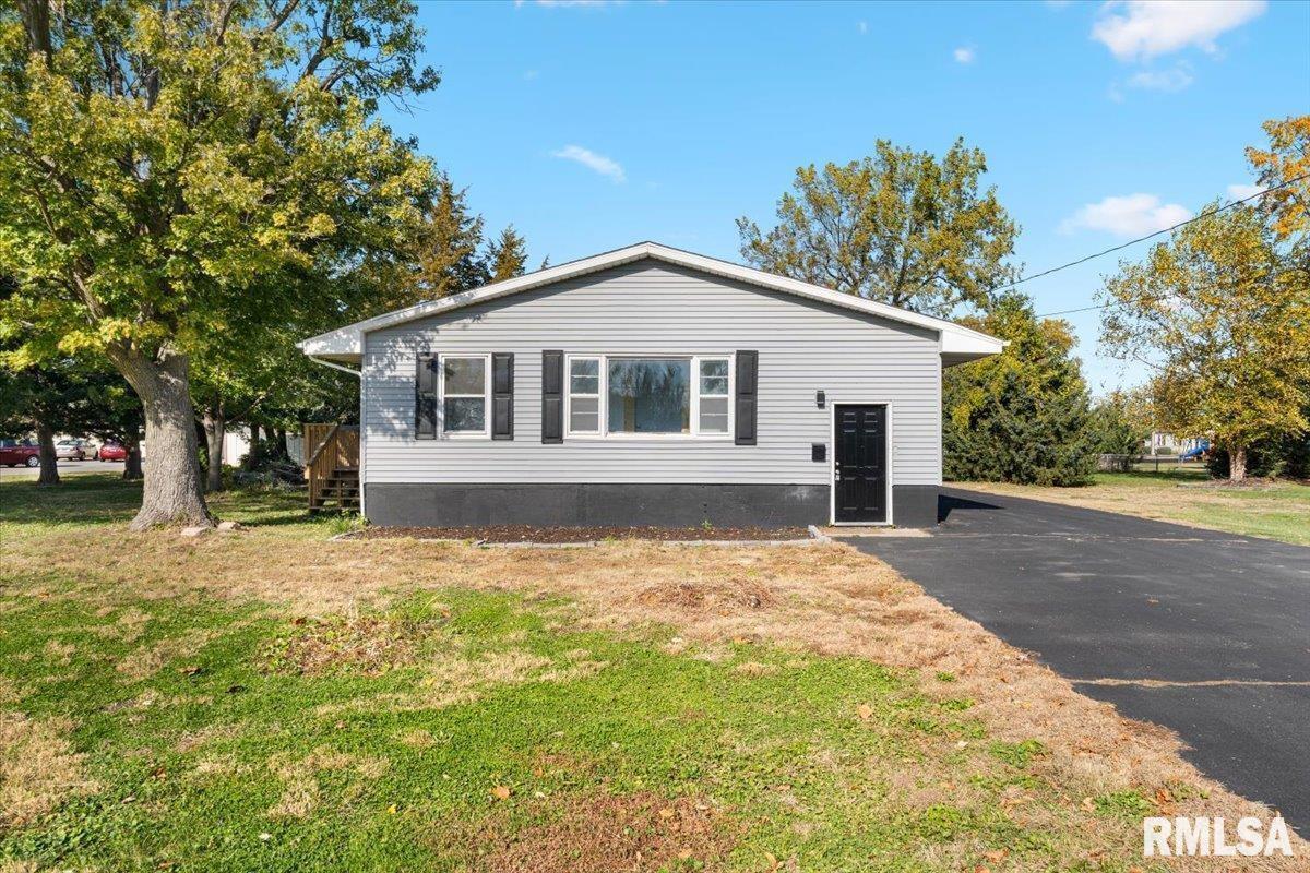 633 3rd Ave., Milan, IL 61264