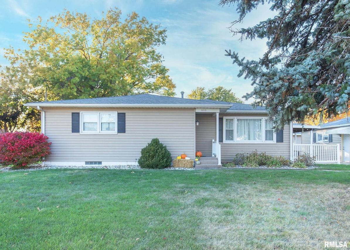 3815 Kennedy Dr., East Moline, IL 61244