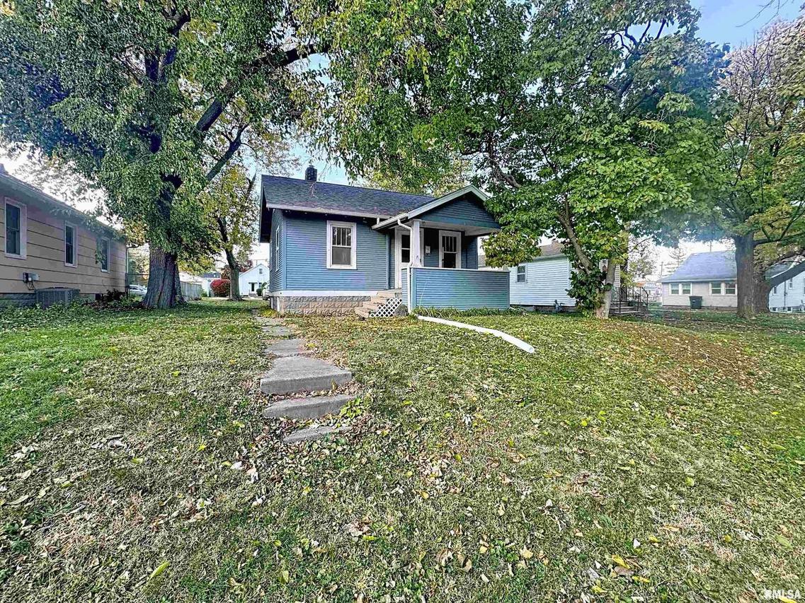 2212 39th St., Rock Island, IL