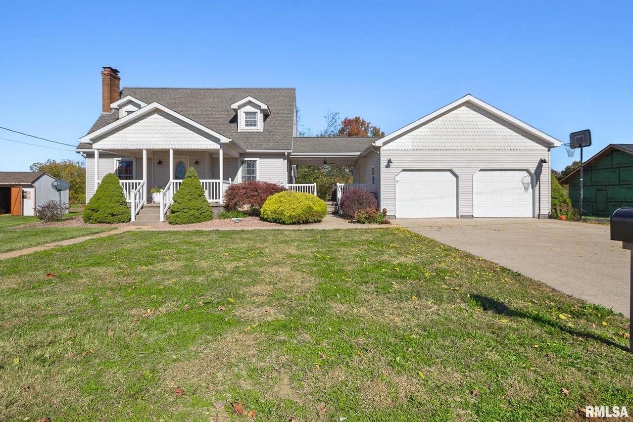 104 E Locust St., Galatia, IL 62935