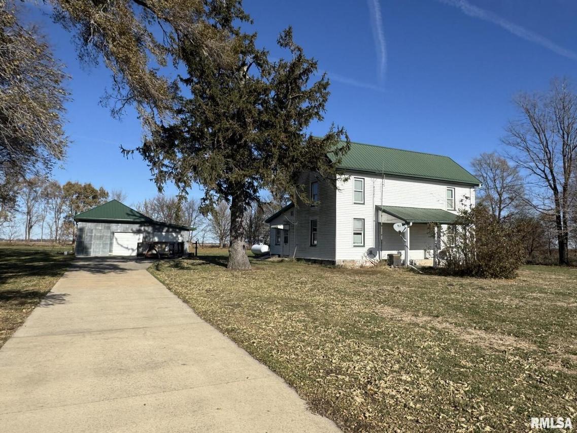 5433 Township 1050 Rd., Toulon, IL 61483