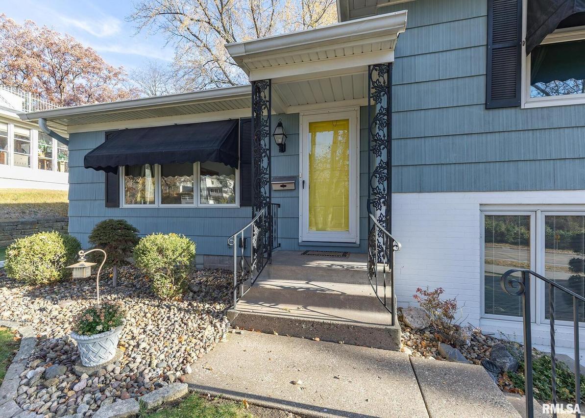 3332 16th St., Moline, IL 61265