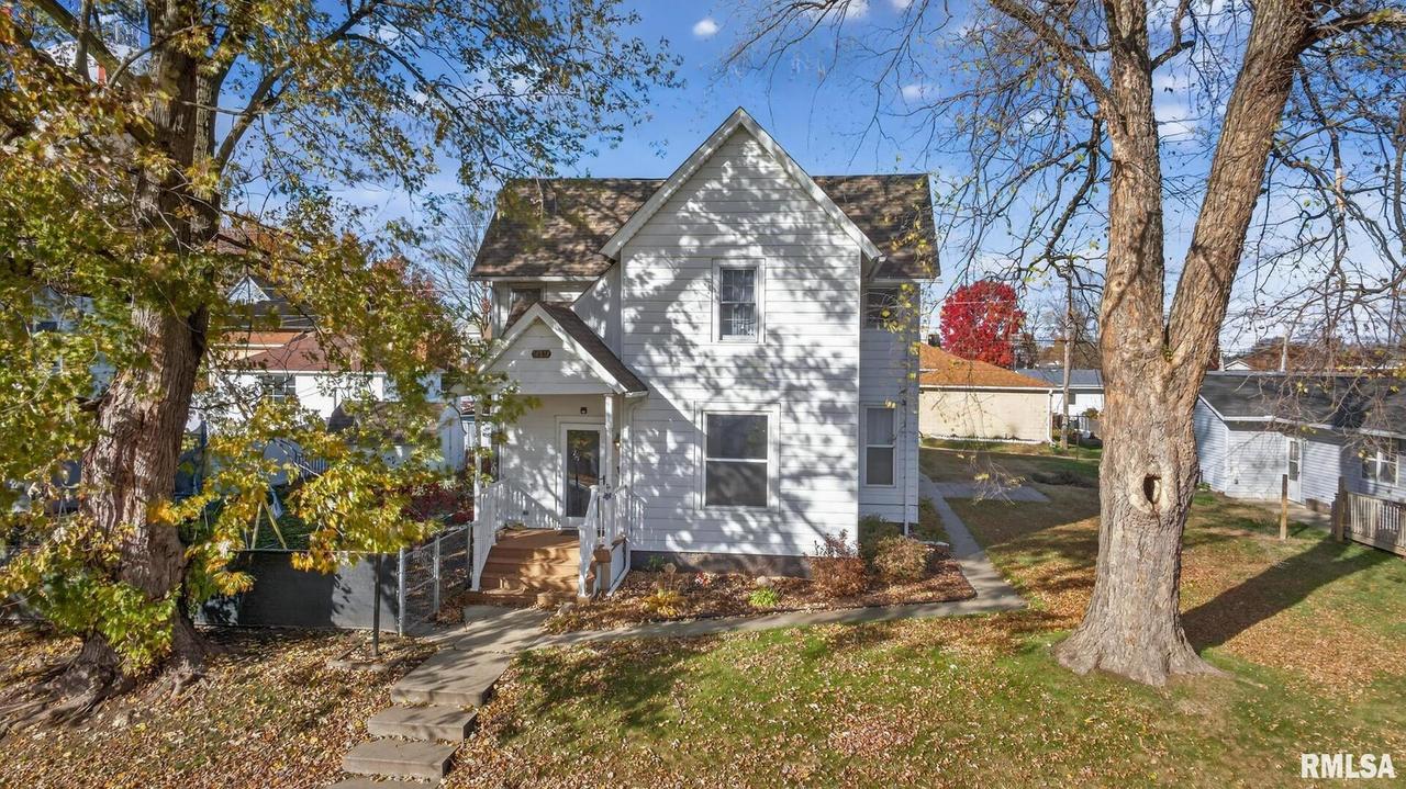 919 9th Ave., Fulton, IL 61252