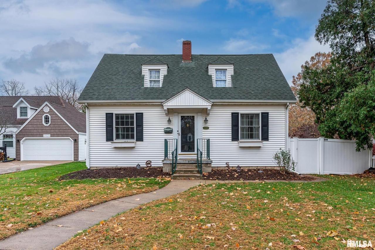 2636 12th St., Moline, IL 61265