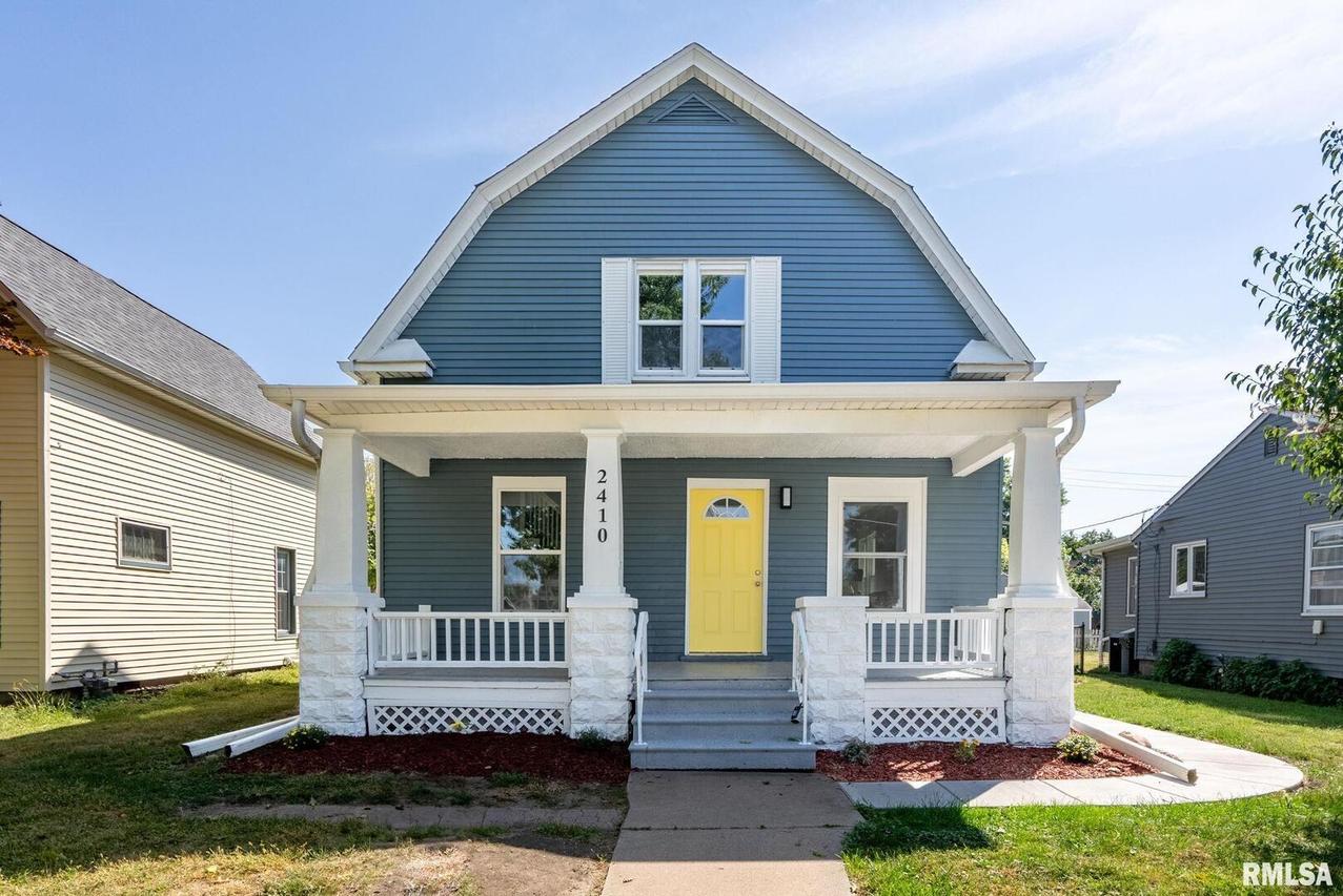 2410 18th Ave., Moline, IL 61265