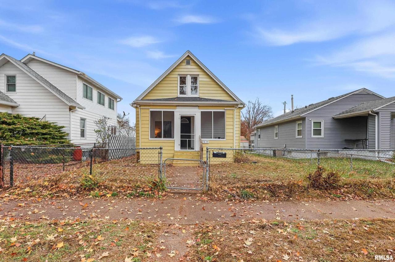 1839 7th St., Rock Island, IL 61201