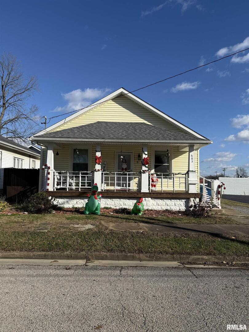 605 Follis Ave., Johnston City, IL 62951