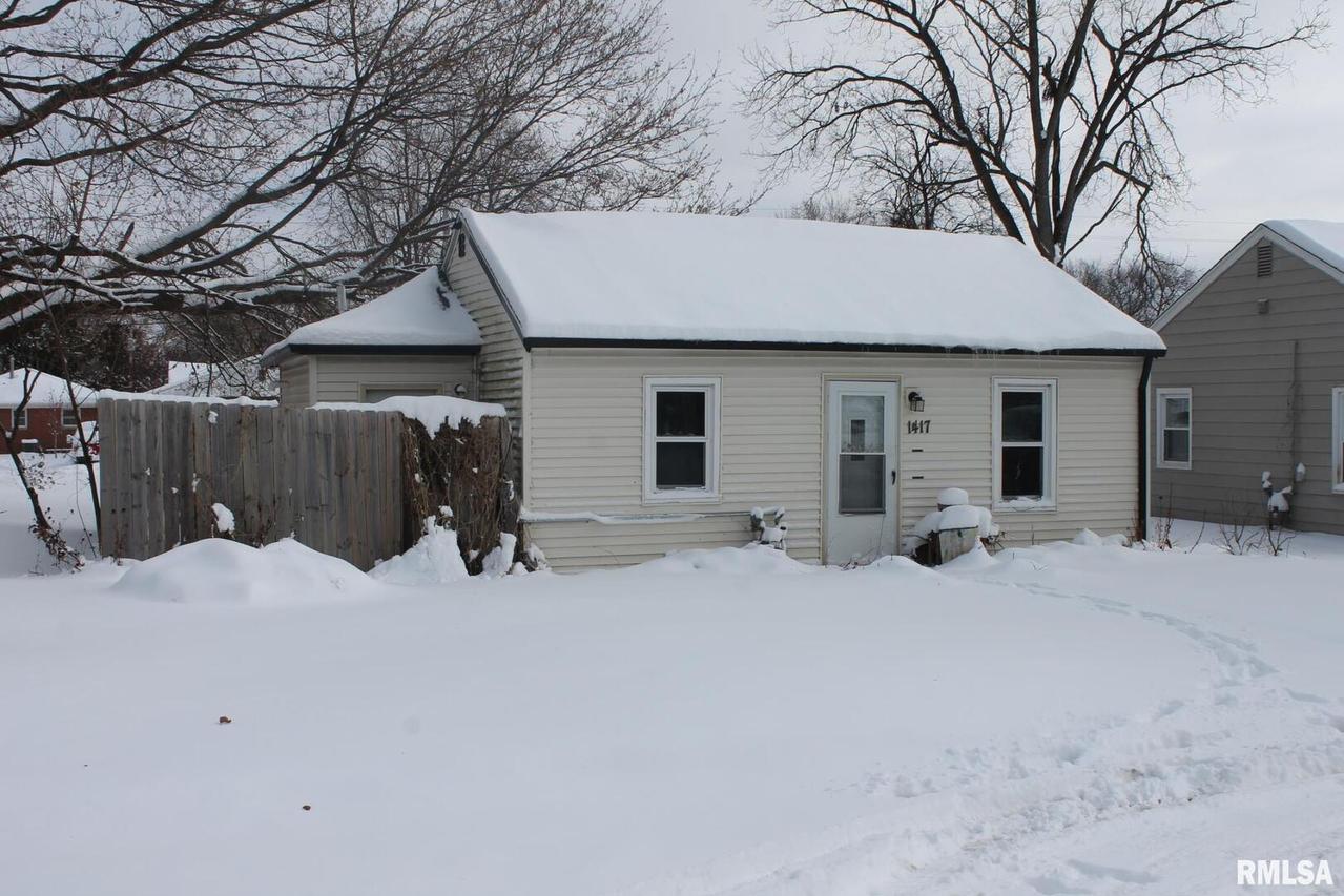 1417 43rd St., Rock Island, IL 61201