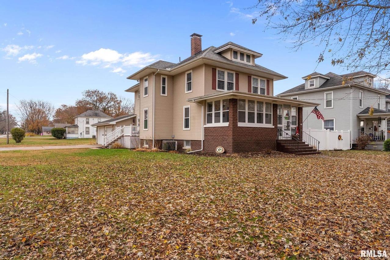 308 NE 3rd Ave., Aledo, IL 61231