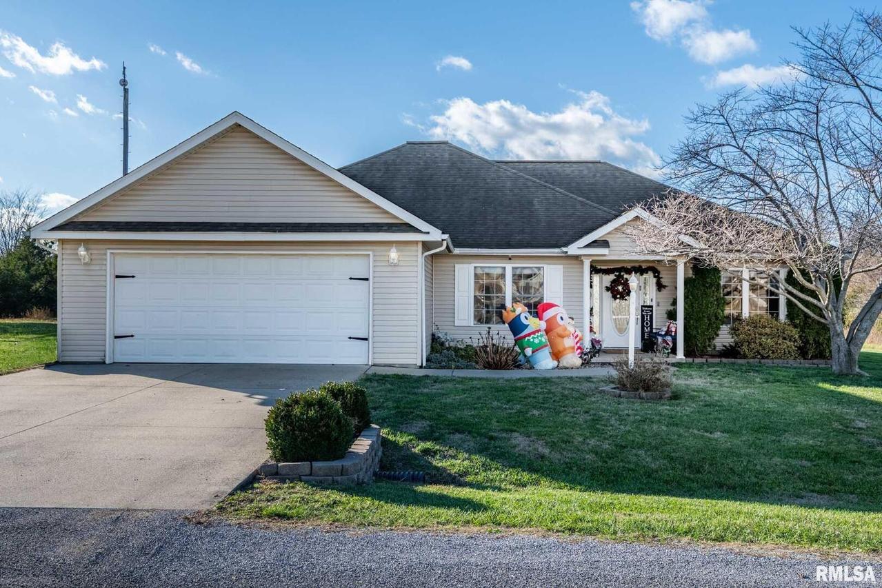 411 Prince Ln., Herrin, IL 62948