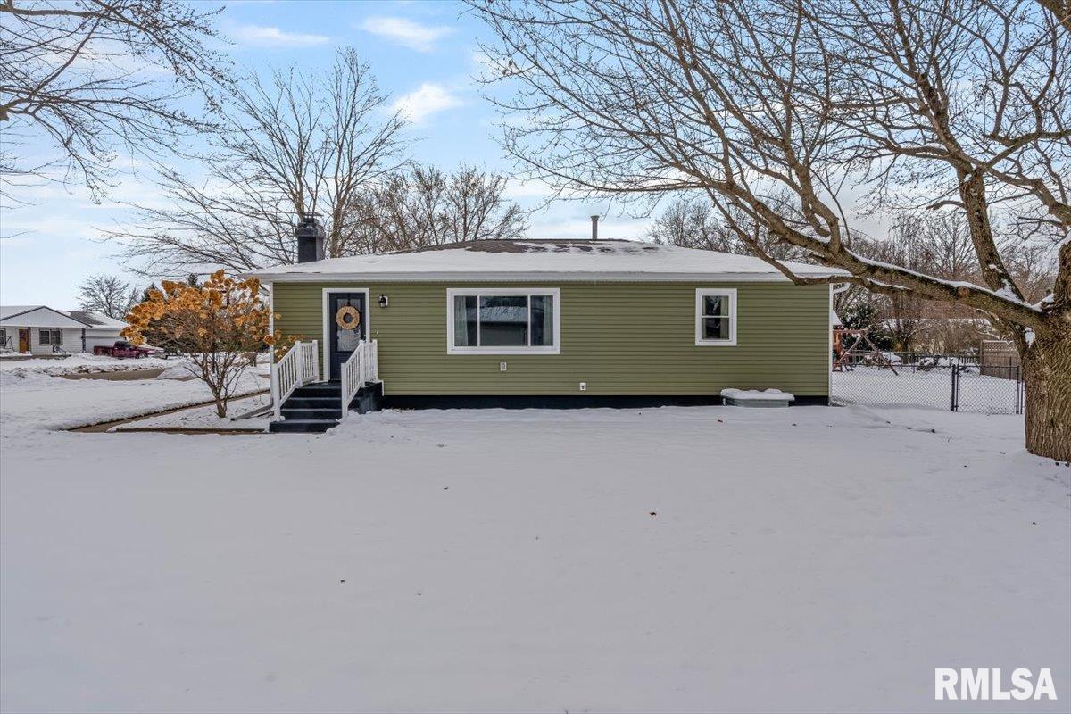 102 Amber Ln., Geneseo, IL 61254