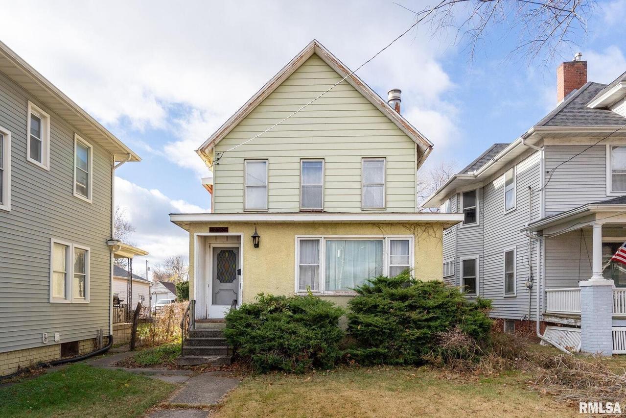 2709 16th St., Moline, IL 61265