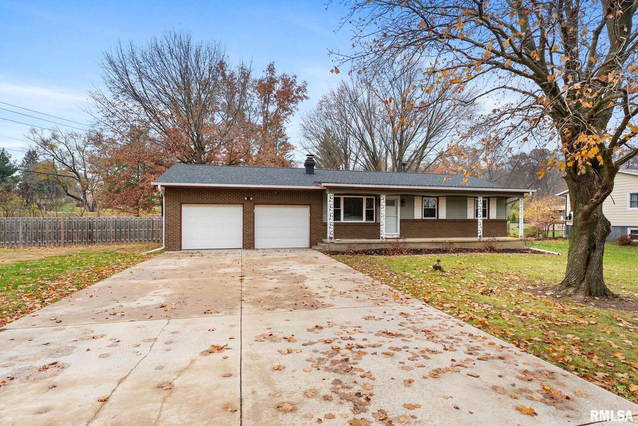 5924 Dayton Corner B St., Colona, IL 61241