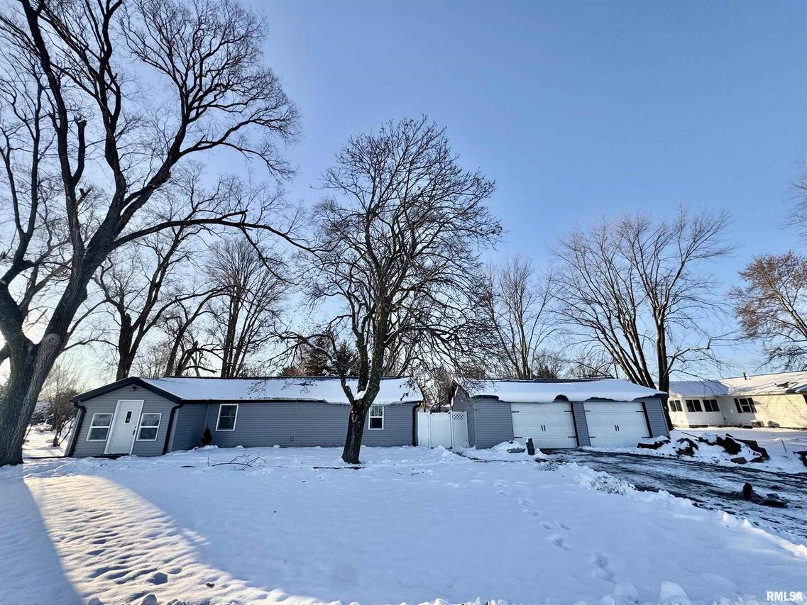 106 E Beeson St., Joy, IL 61260