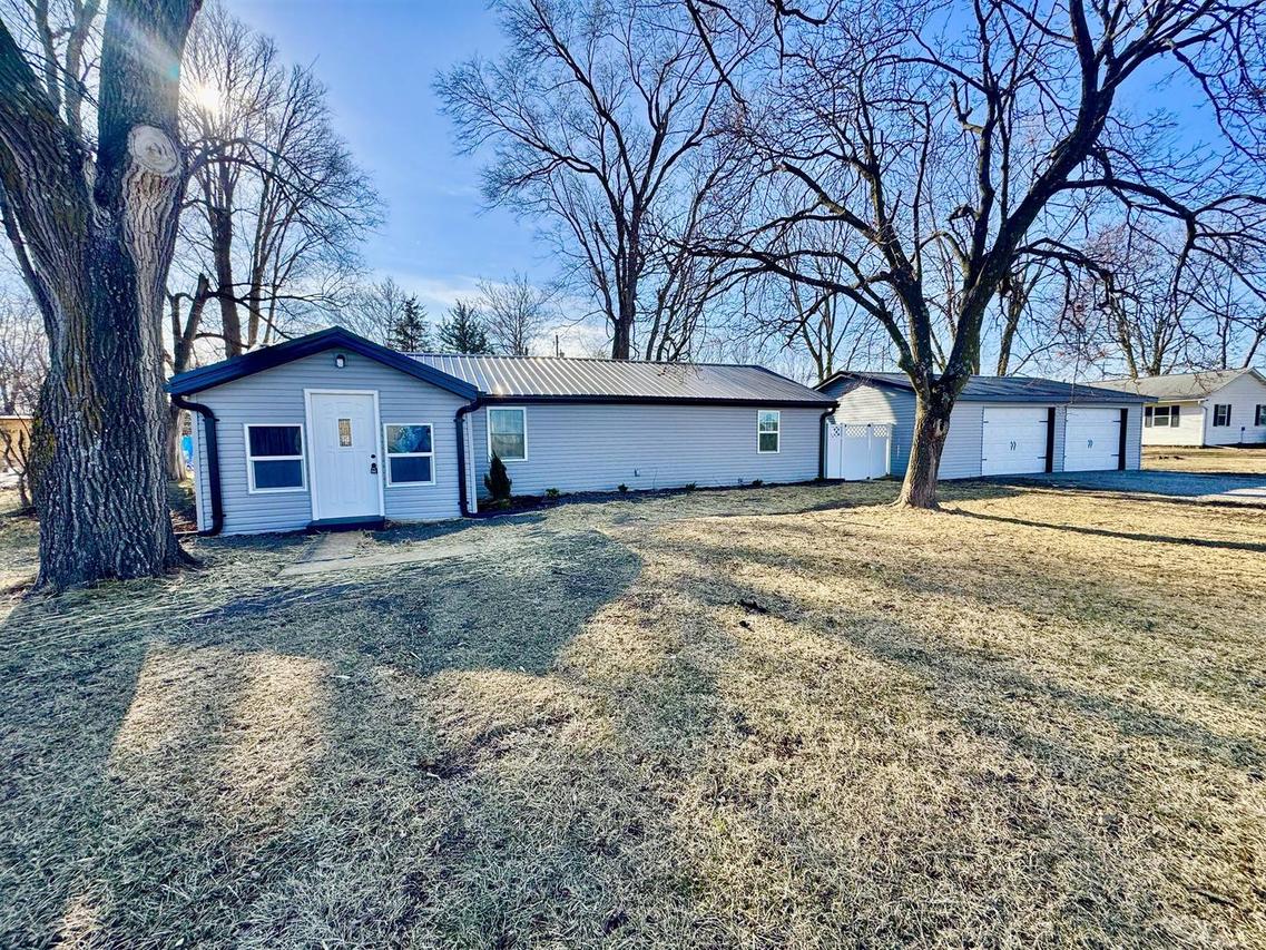 106 E Beeson St., Joy, IL 61260