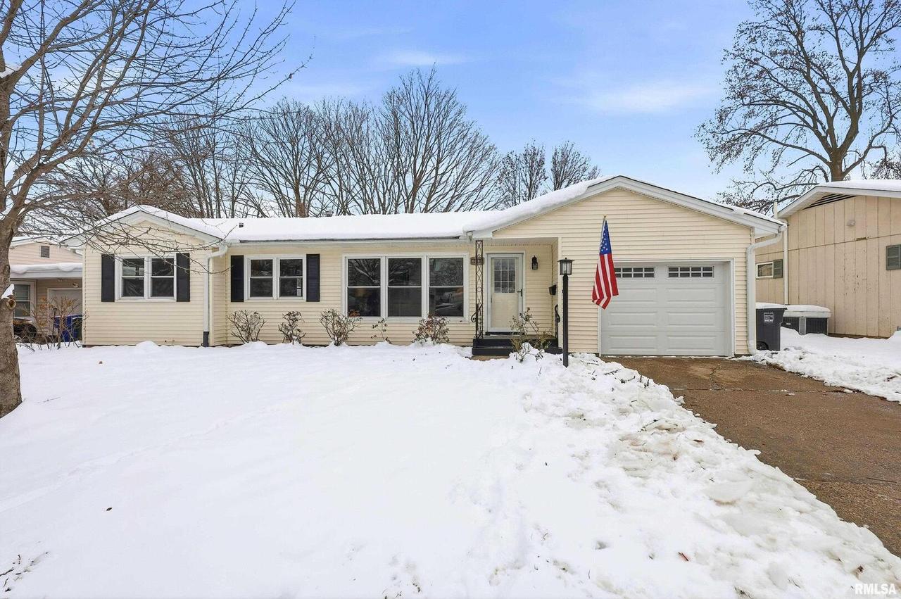 1840 37th St., Moline, IL 61265