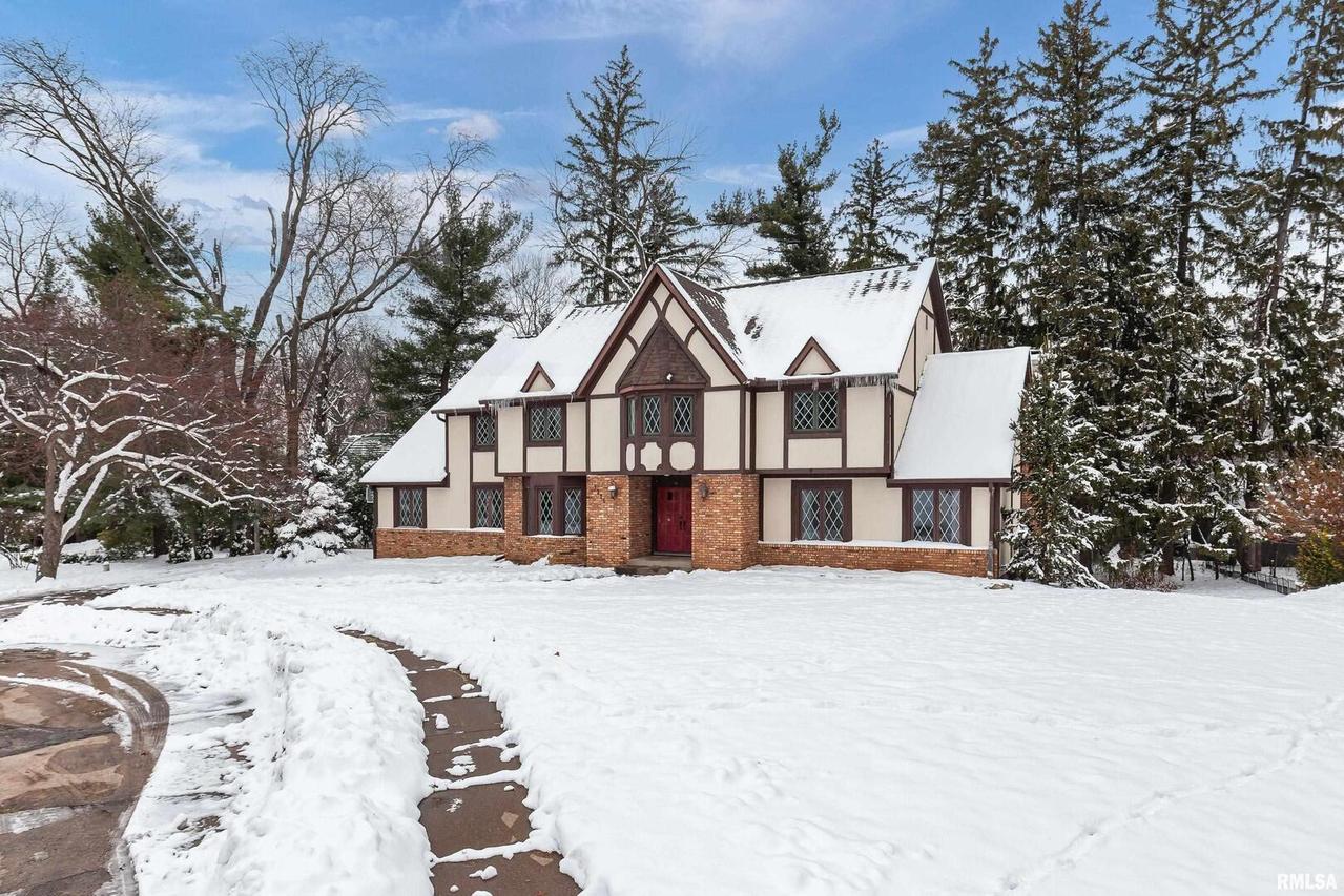 1225 38th Avenue Ct., Rockisland, IL 61201