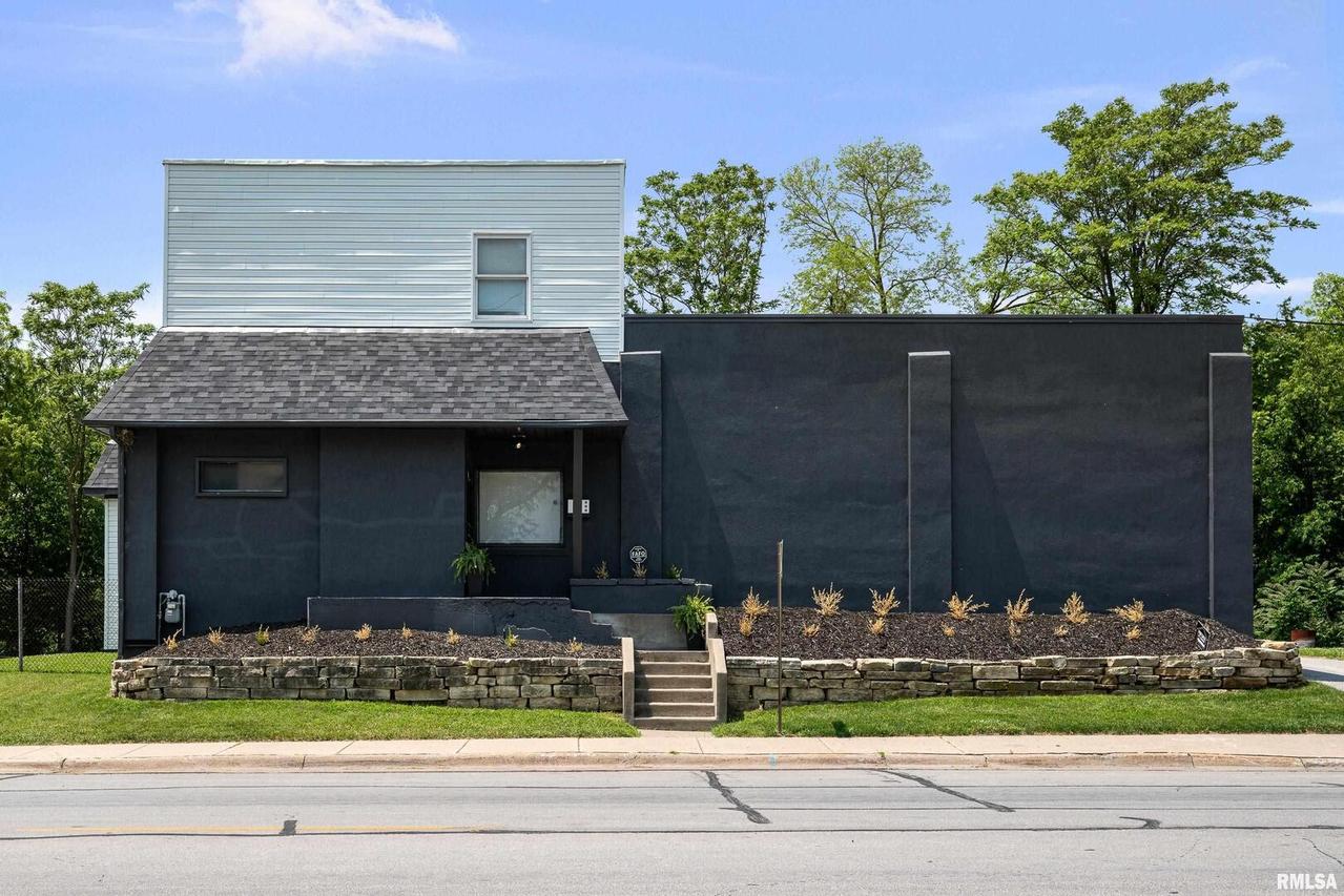 2400 24th St., Rock Island, IL 61201