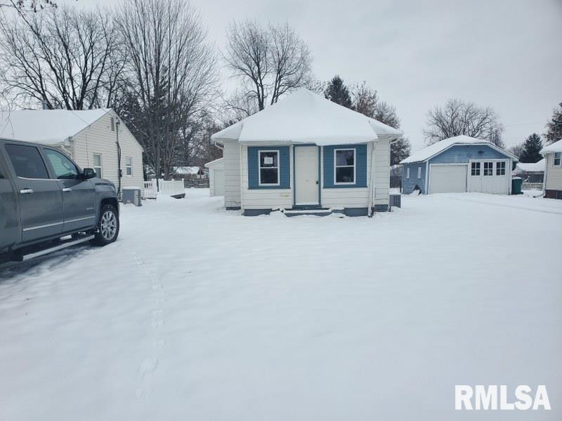 1385 Clark St., Galesburg, IL 61401